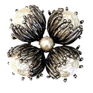 Vintage Baroque Pearl Floral Silver Brooch